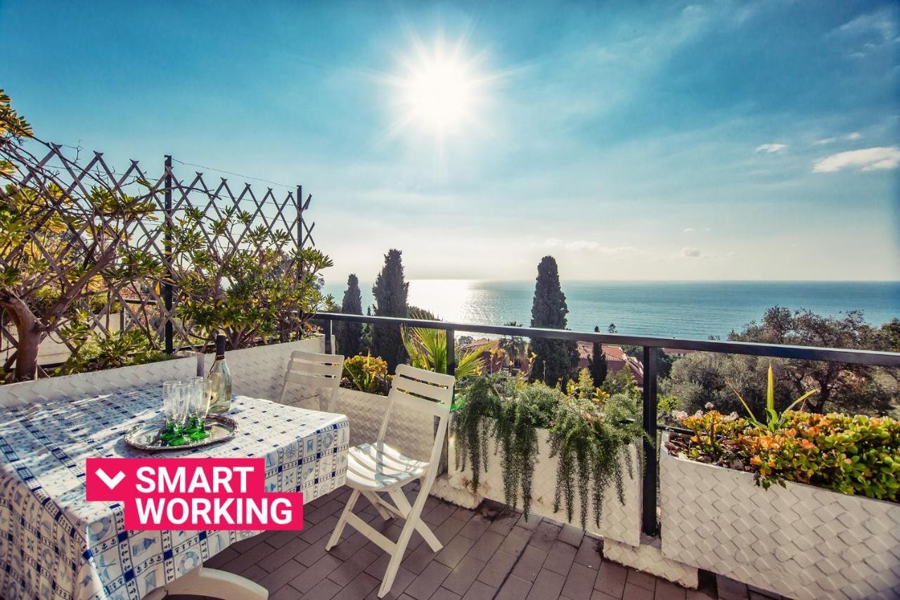 Una Terrazza Sul Golfo Di Ospedaletti By Wonderful Italy 외부 사진